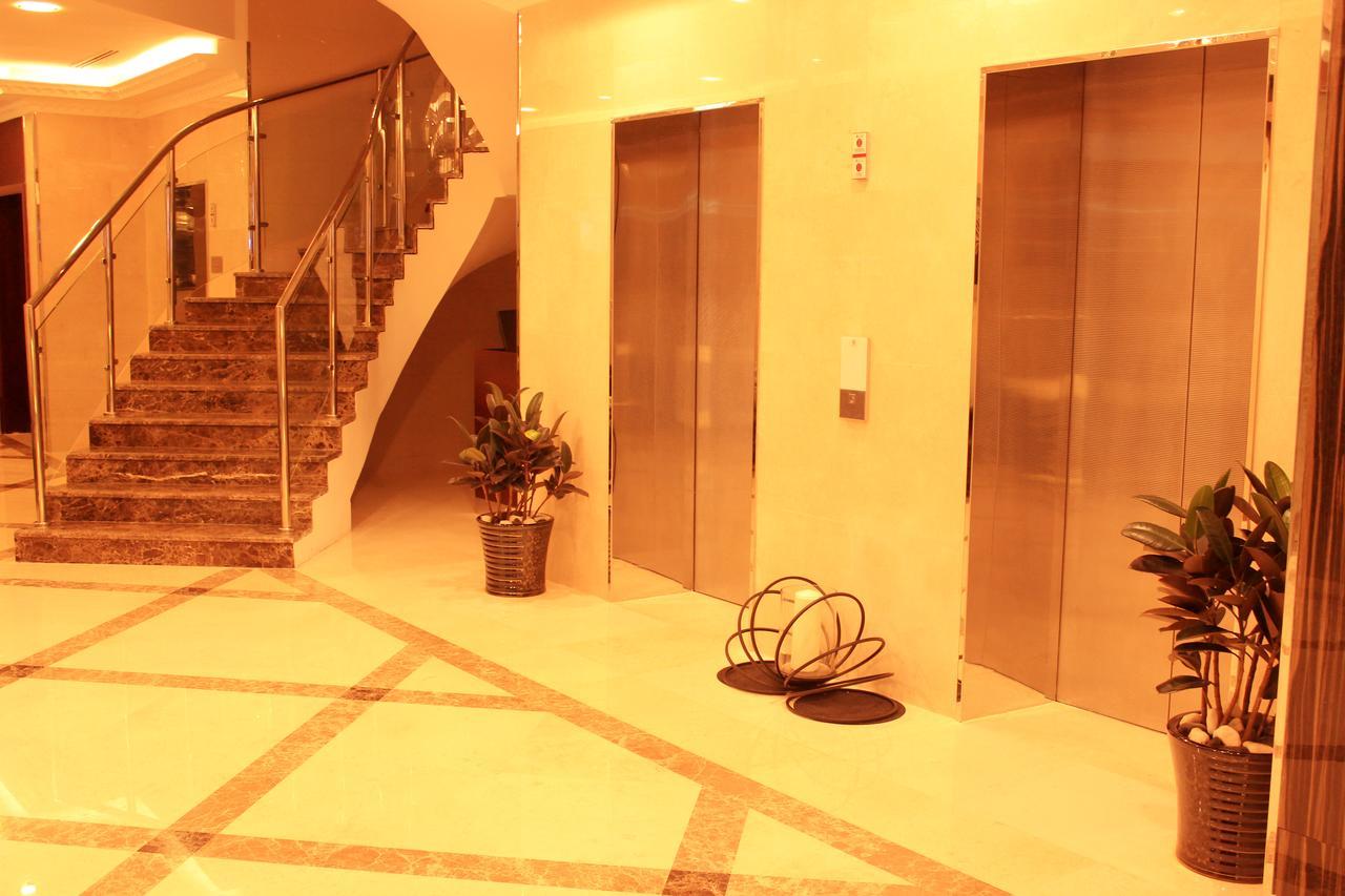 Montreal Naif Hotel Dubaj Exteriér fotografie